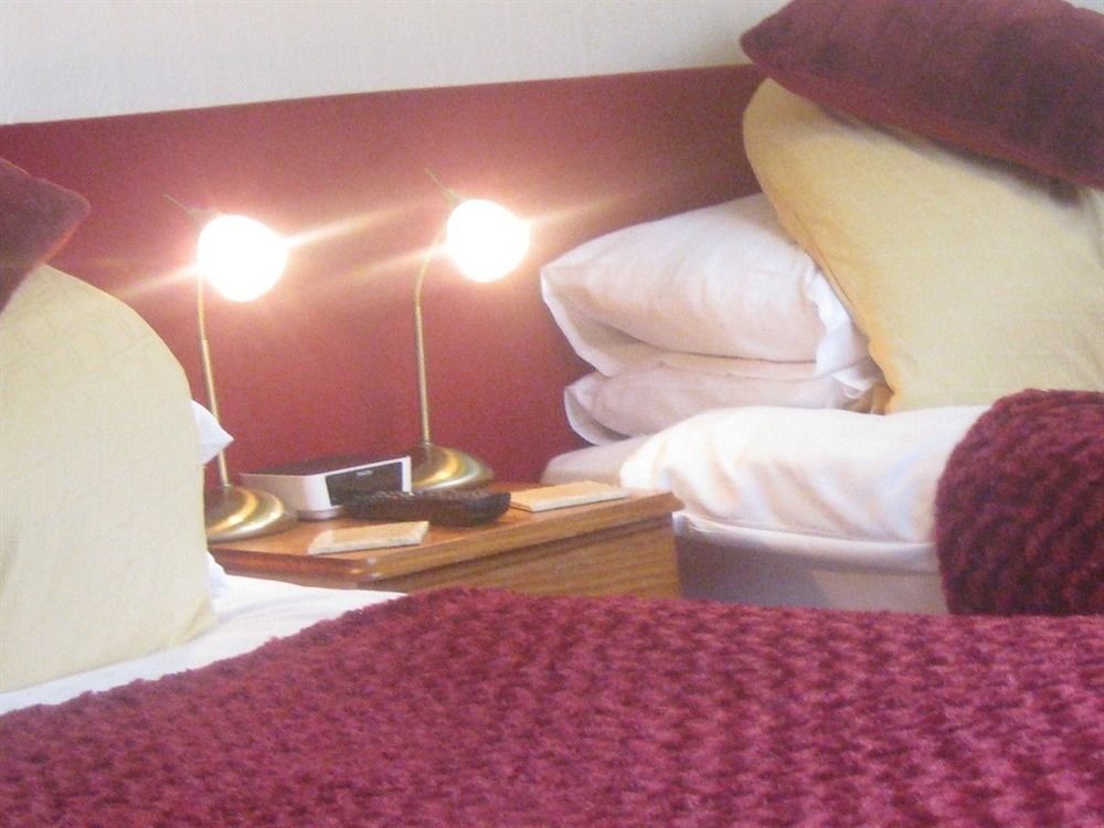 Penryn Guest House, Ensuite Rooms, Free Parking And Free Wifi Stratford-upon-Avon Exterior foto